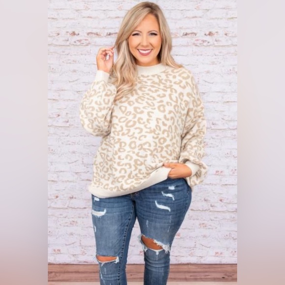 Chic Soul Sweaters - Tan & Cream leopard sweater